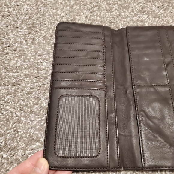 2/$30 like new πMatt and natt vegan leather clutch with metal zipper detailing - Picture 6 of 16